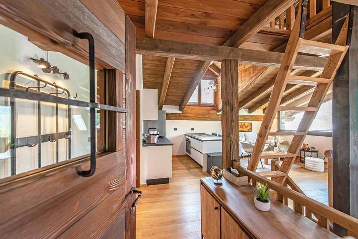 Apartamento para 6 personas, con jacuzzi y balcón en Comune di La Salle