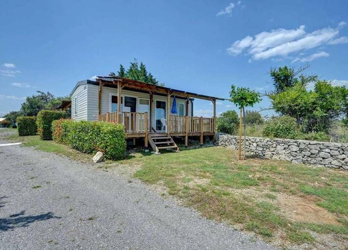 Camping pour 4 personnes, avec Piscine à Balazuc