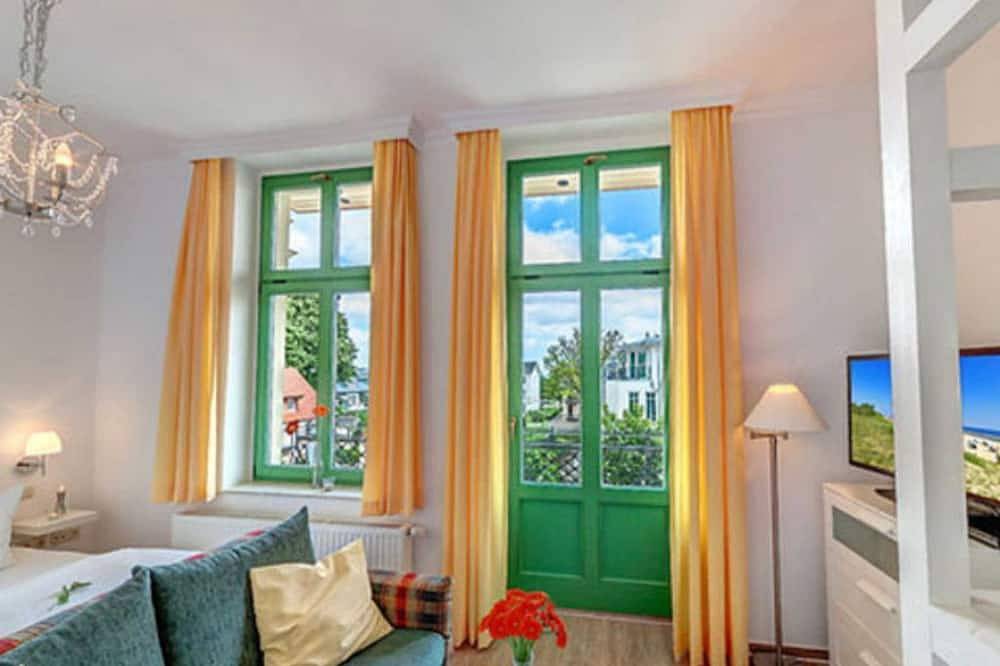 Villa Ostseewarte Whg. 9, Balkon, Fahrstuhl - Villa Ostseewarte, Strandnah, in Drei Kaiserbäder, Heringsdorf