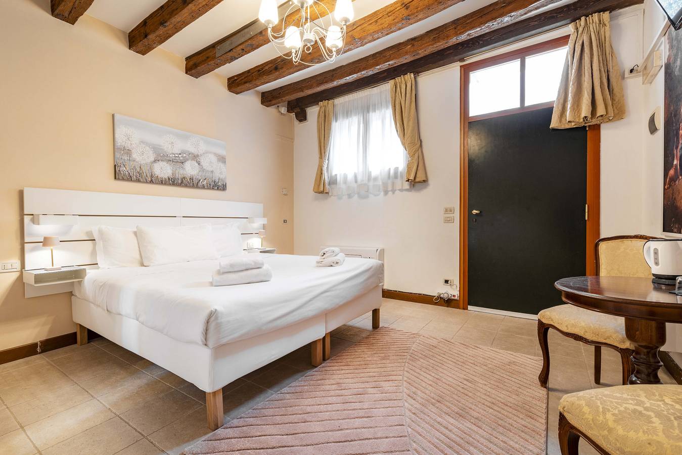 Geheel vakantieappartement, Residenza Centopietre by Wonderful Italy - Camera Pink in Venetië, Provincie Venetië