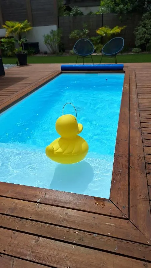 Chalet para 6 personas, con balcón y jardín además de piscina y jacuzzi - 1