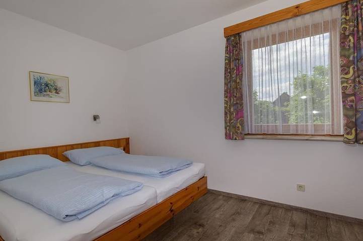Lupinienweg - FeWo Nr.4 - Ferienwohnungen Petschnig in Karawanken und Bachergebirge, Villach
