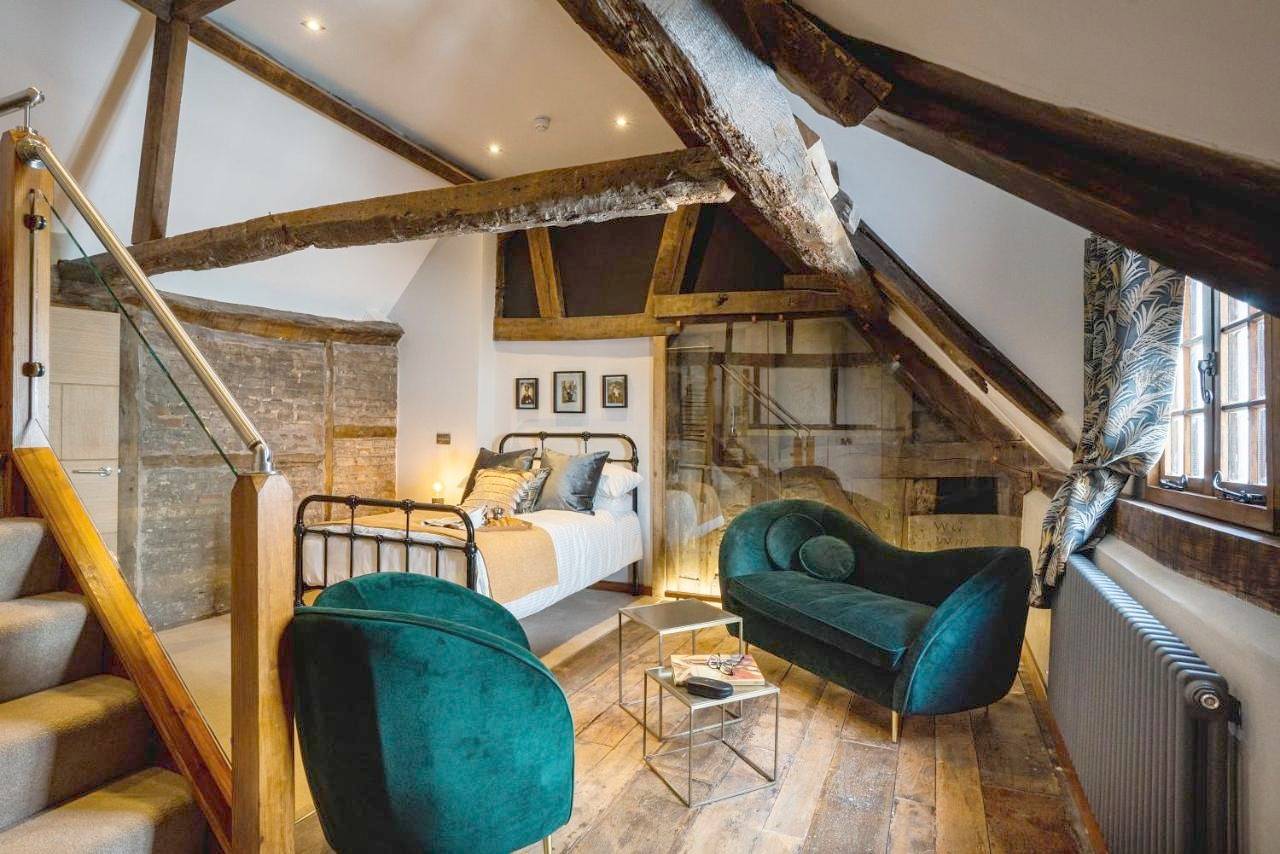Superior Studio in Worcester, Worcestershire