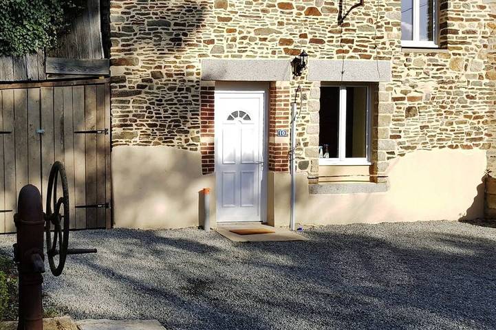 Gîte pour 4 personnes, avec jardin et terrasse à Aucey-la-Plaine