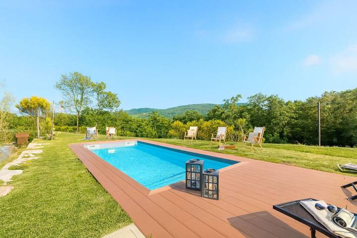 Villa für 12 Personen, mit Seeblick und Garten - 1