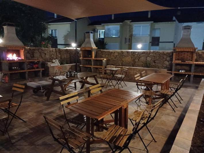 Gîte pour 4 personnes, avec terrasse et vue à La Adrada - 2