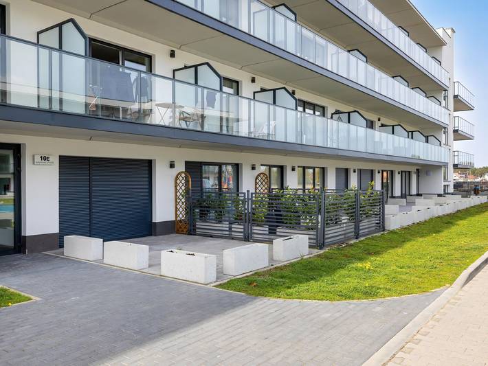 Apartament wakacyjny dla 4 osób, z basen i balkon oraz sauna i jacuzzi w Dziwnów