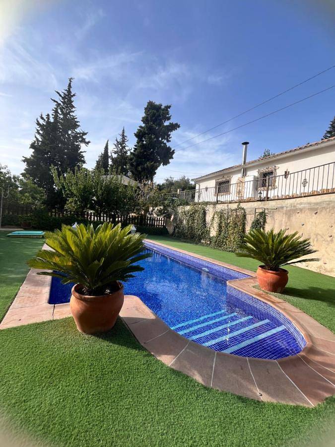 Casa rural para 5 personas, con piscina además de jardín y vistas en La Iruela - 2