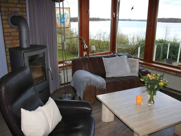 Chalet für 4 Personen, mit Terrasse und Ausblick sowie Garten und Seeblick, kinderfreundlich in Schleswig-Holstein - 2