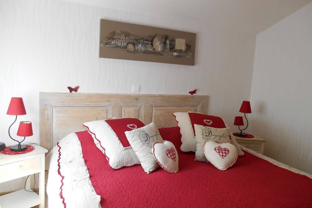 Appartement entier, Gîte dans maison style chalet in Ribeauvillé, Parc naturel régional des Ballons des Vosges