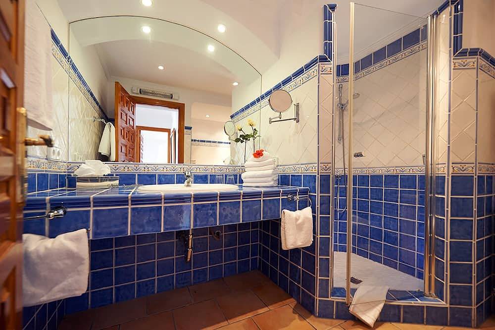Fantastico appartamento a Maiorca con piscina privata e vista sul mare in Cala Llamp, Andratx