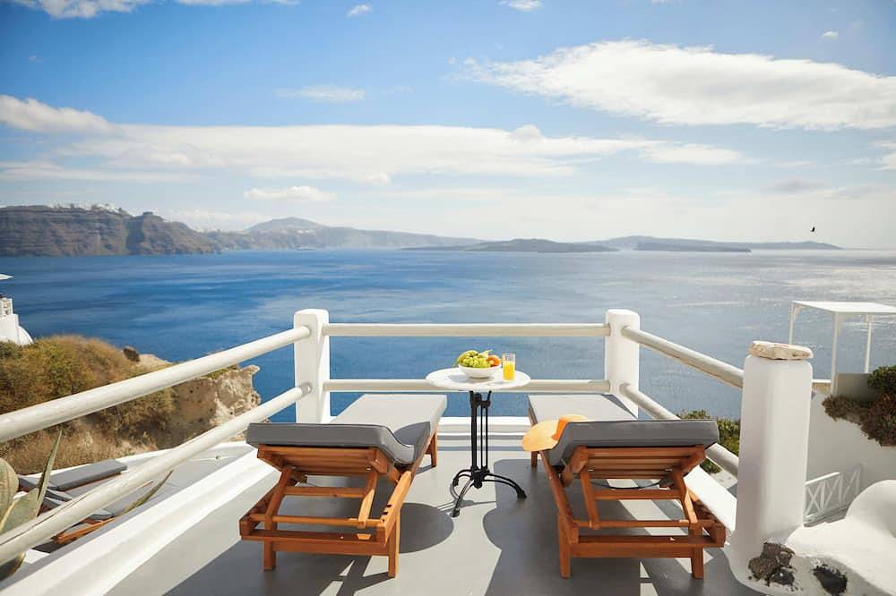 Suite with Caldera View in Oia, Santorin