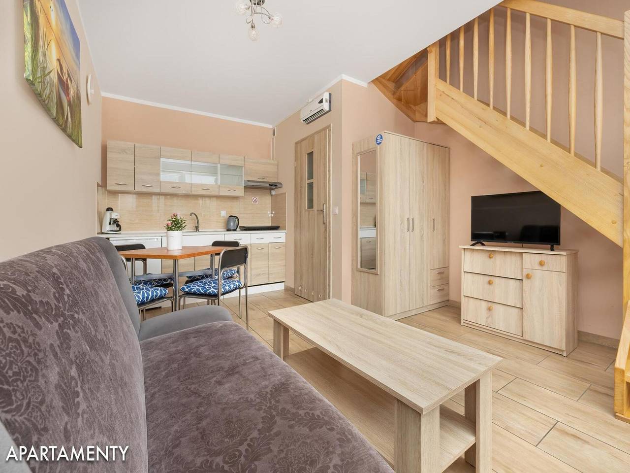 Ganze Wohnung, Komfortable 2-stöckige Apartments in Strandnähe in Niechorze, Powiat gryficki