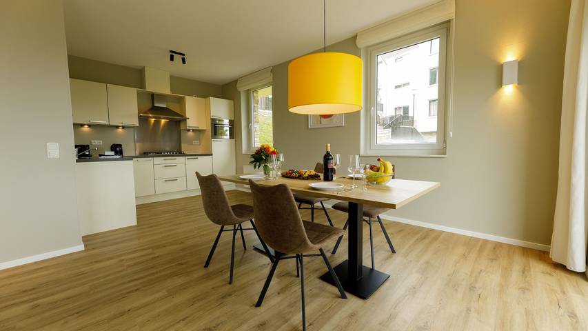 Entire apartment, Maisonnette de luxe avec sauna pour 4 personnes au Dormio Resort Eifeler Tor in Heimbach, Rureifel (Nordrhein-westfalen)