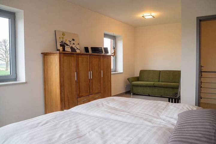 Ganze Wohnung, Landglück – Ferienhaus mit Terrasse, Garten und Platz für bis zu 9 Gäste in Oesterdeichstrich, Dithmarschen