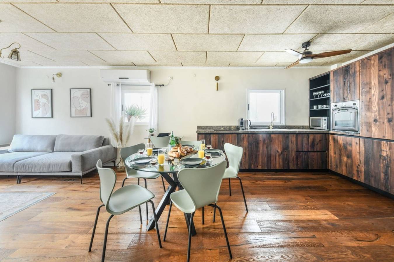 Appartement entier, Country Style Apt 2min from Beach by Sea N Rent in Tel Aviv, District de Tel Aviv
