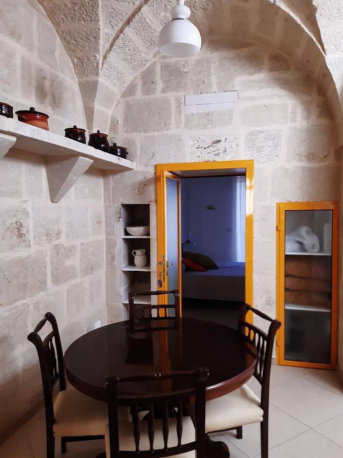 Location de vacances pour 8 personnes, avec piscine ainsi que jardin et jacuzzi, adapté aux familles à Maglie - 4