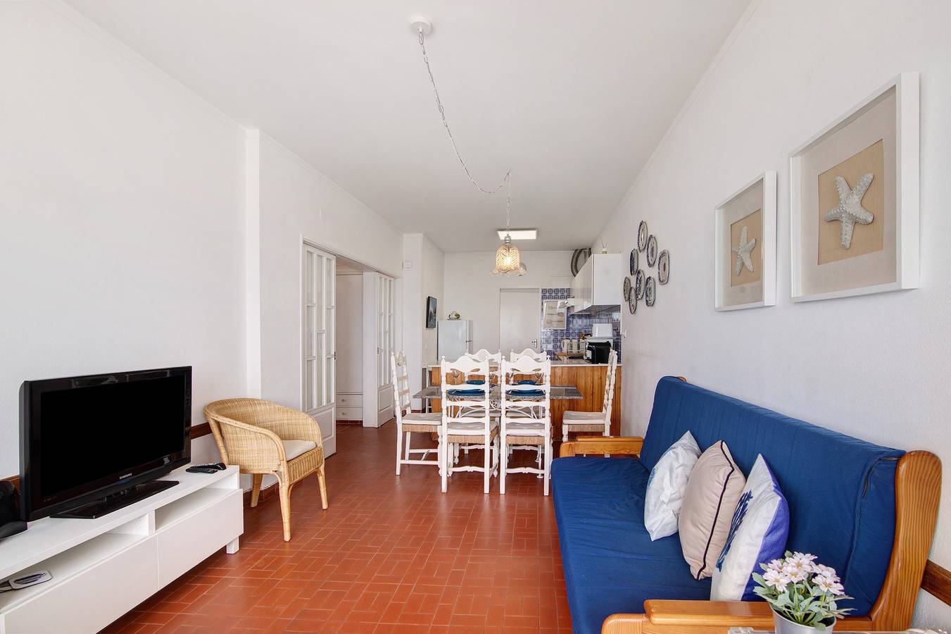 Ganze Wohnung, Ferienwohnung 'Apartamento Mar Azul - Quarteira' mit Meerblick, Balkon und Wlan in Cavacos, Quarteira