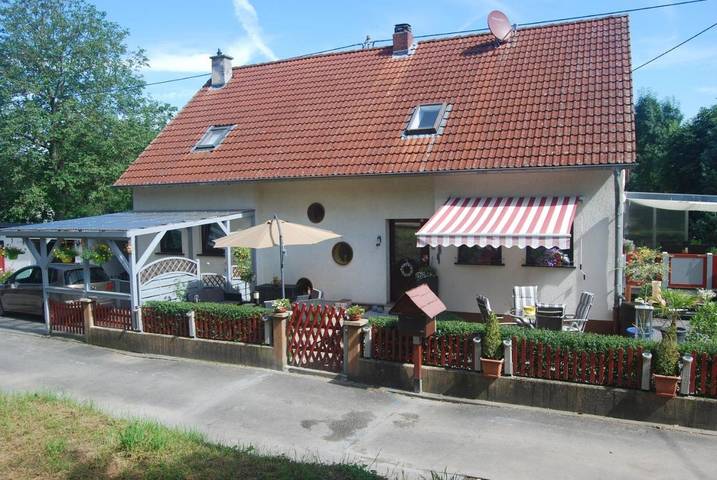 Ferienwohnung für 4 Personen, mit Pool und Garten, kinderfreundlich - 1