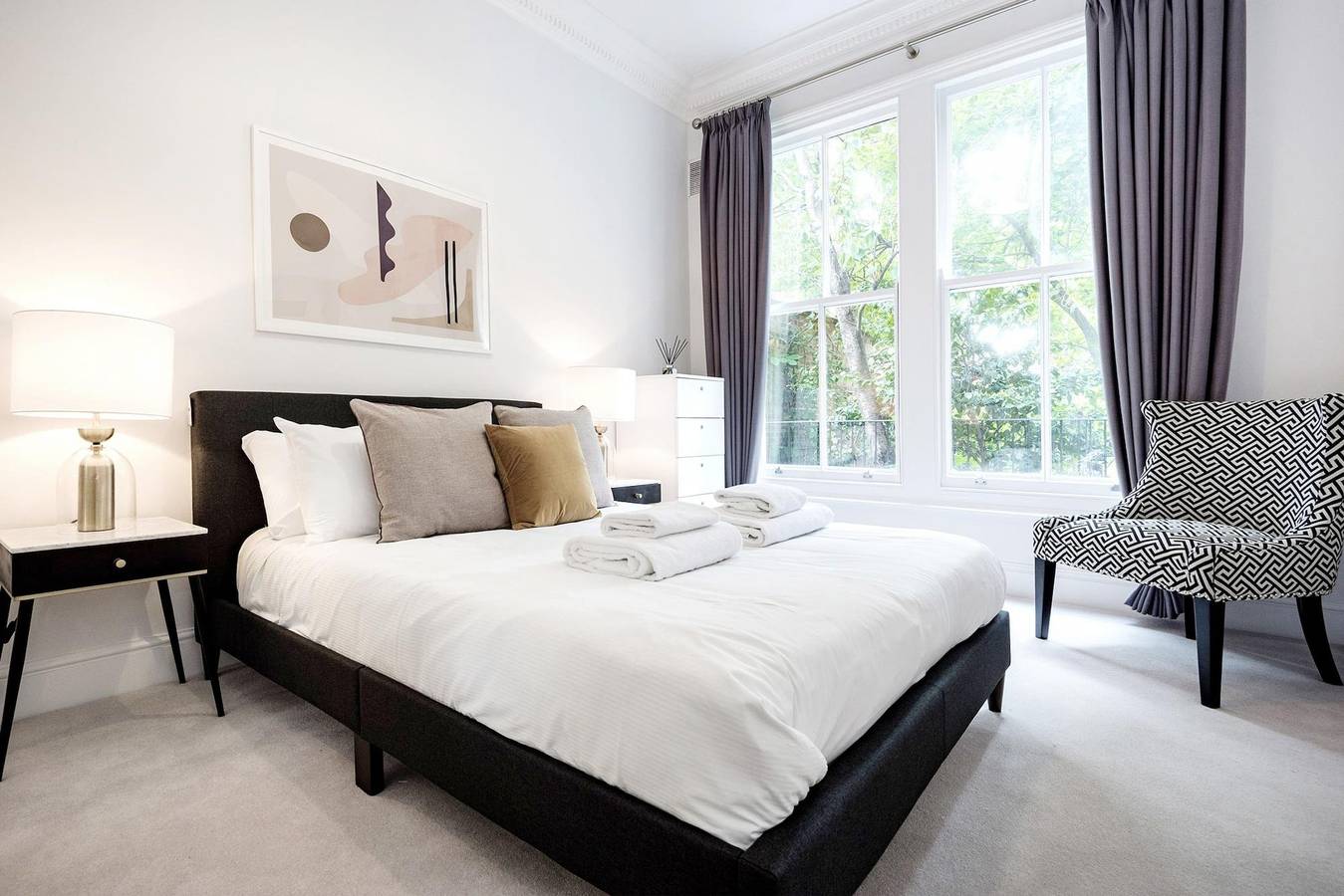 Entire apartment, The King's Road Suite next to Sloane Square in Kensington and Chelsea, London