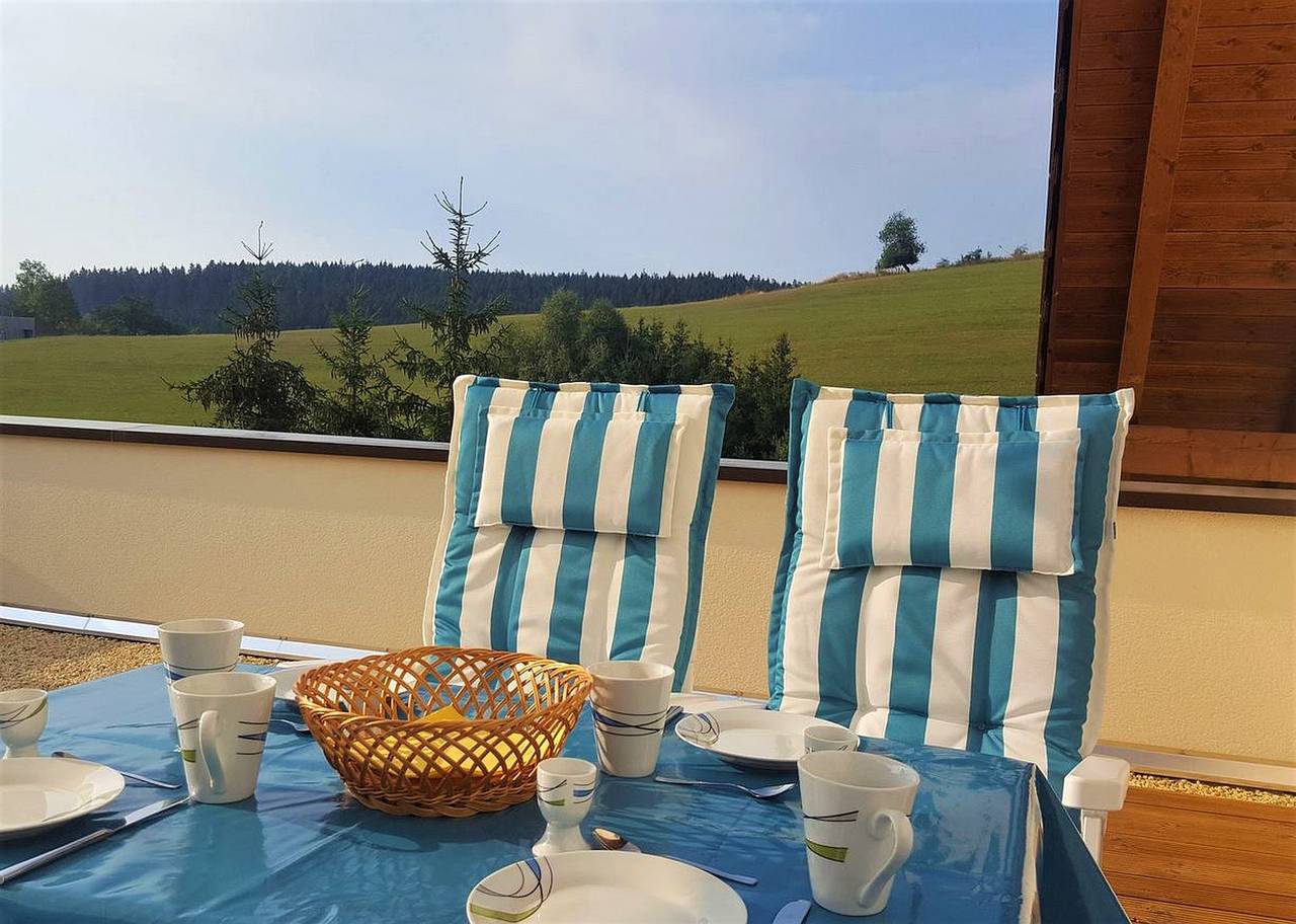 Ganze Wohnung, Ferienwohnung 'Am Bach' mit Privatterrasse, Balkon und Wi-Fi in Unterkirnach, Mittlerer Schwarzwald