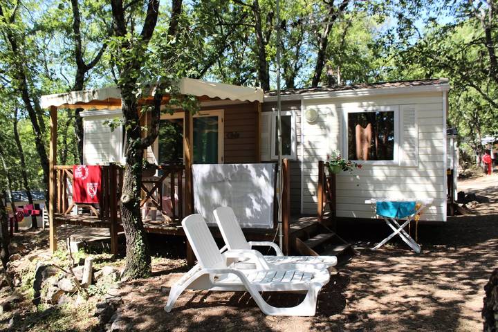 Mobil home pour 4 personnes, avec piscine et terrasse, animaux acceptés à Saint-Paul-en-Forêt - 4