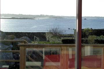 Gîte pour 6 personnes, avec jardin et terrasse dans Plage de Neiz Vran