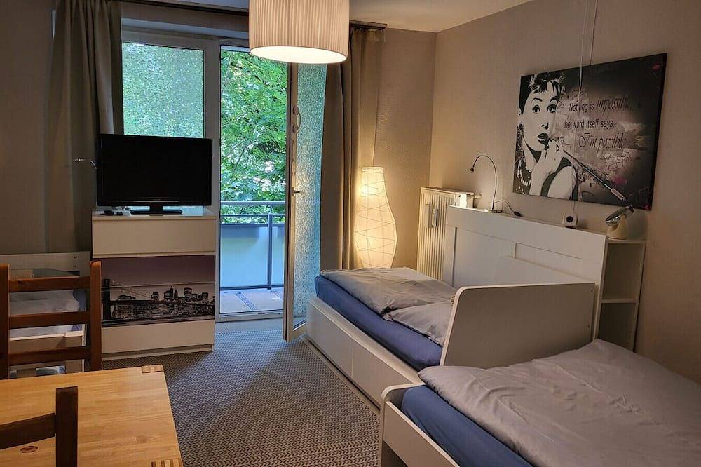 Ganze Wohnung, Budget & Central 3Room Apt+Balcony & Wifi in Hamburg-Mitte, Hamburg