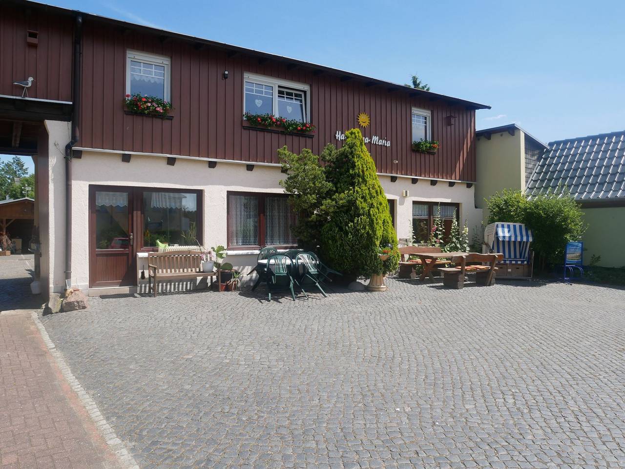 Ganze Ferienwohnung, Ferienwohnungen Eva-Maria, 500m zum Strand, Wlan - Ferienwohnung Rot in Drei Kaiserbäder, Heringsdorf