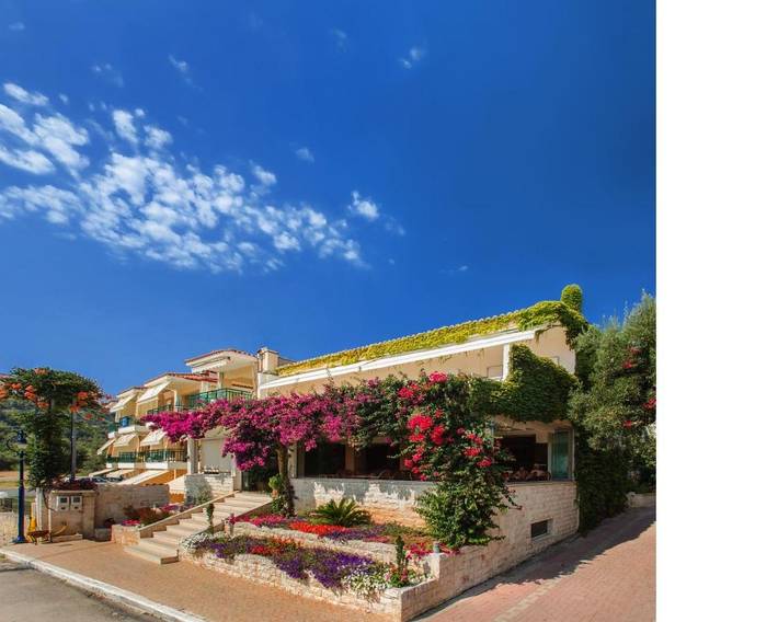 Hôtel pour 4 personnes, avec Balcon ainsi que Jardin et Sauna