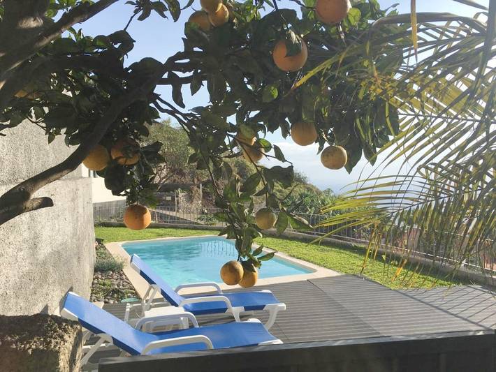 Ferienhaus für 3 Personen, mit Balkon und Terrasse sowie Garten und Pool in Fajã do Mar