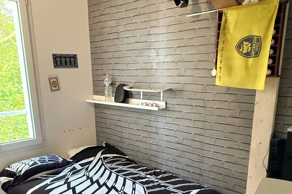 Grande maison avec piscine intérieure – 15 pers – Île de Ré / La Rochelle in Périgny, Région de La Rochelle