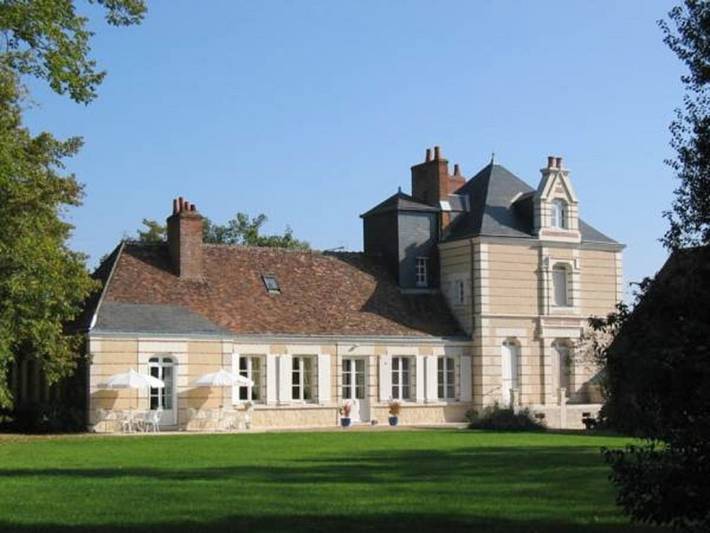 Chambre d’hôte pour 3 personnes, avec Terrasse ainsi que Jardin et Piscine