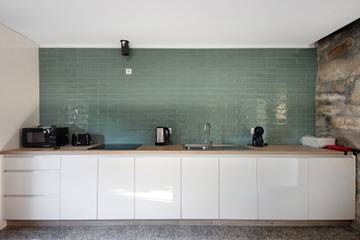 Villa for 24 People in Vila Boa do Bispo, Northern Portugal, Photo 4