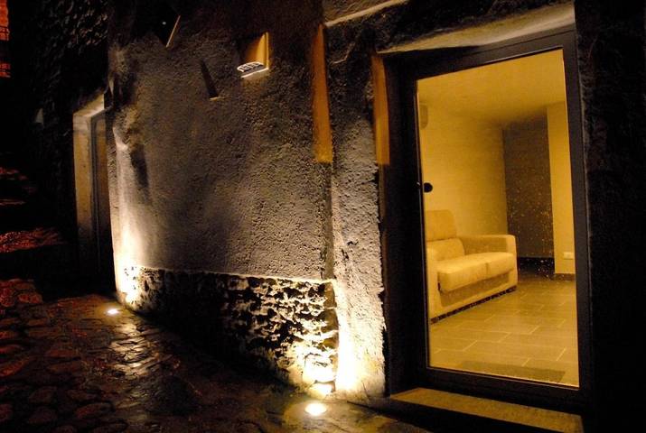 Location de vacances pour 6 personnes, avec jacuzzi et balcon à Montalbano Elicona - 3