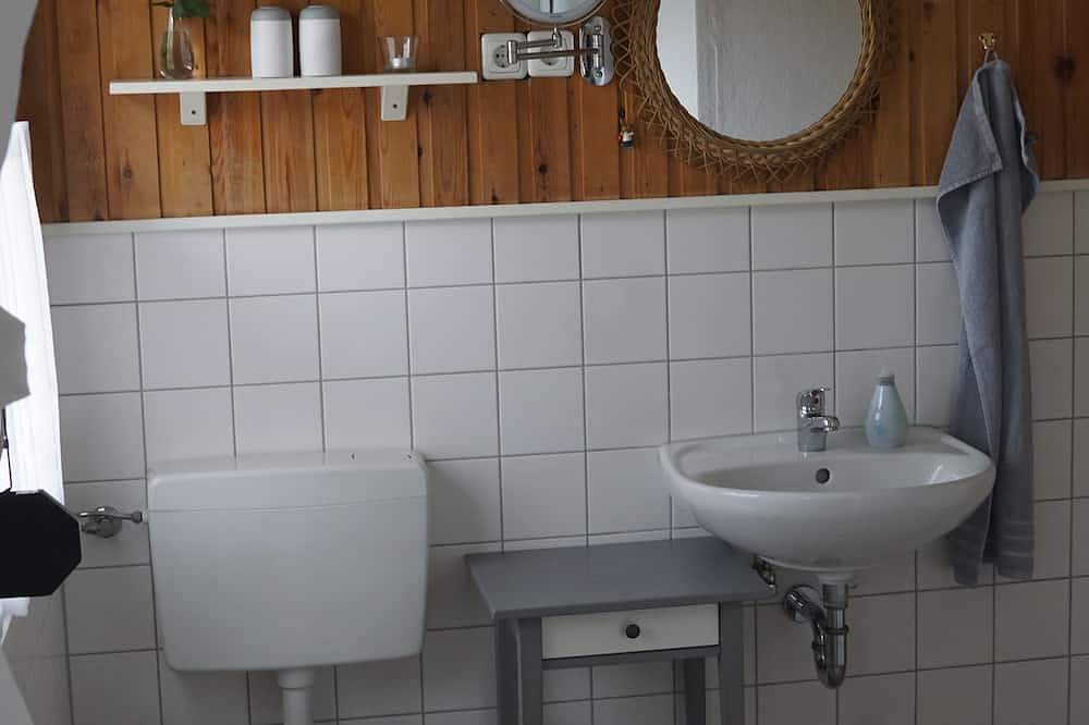 Rural garden house with fireplace and natural panorama in Niedergoersdorf, Fläming Heath