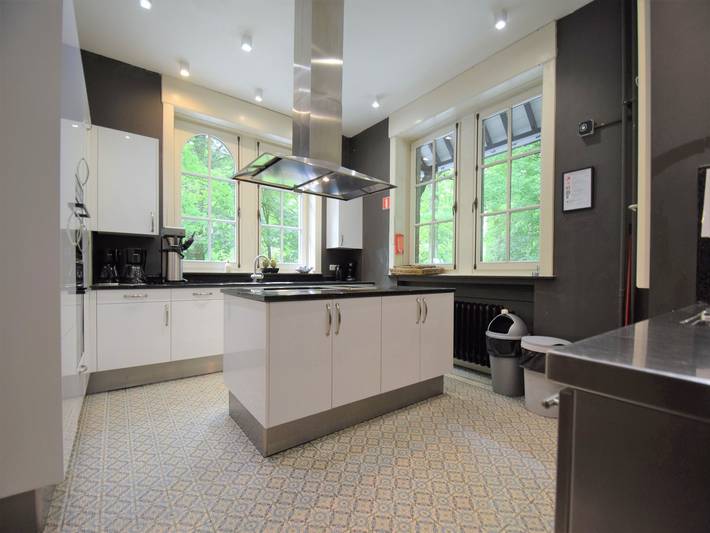 Location de vacances pour 30 personnes, avec balcon ainsi que sauna et jardin à Spa - 4