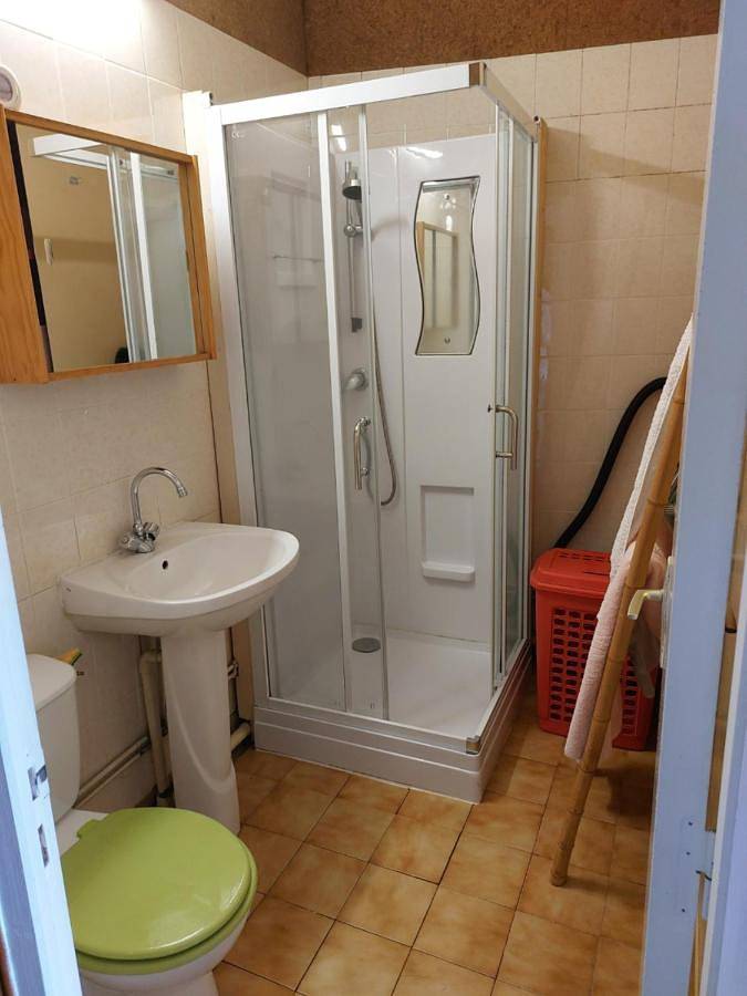 Gîte pour 6 personnes, avec terrasse et jardin à Mesvres - 3