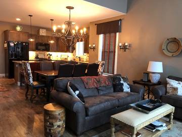 Vacation House for 17 Guests in Fraser, Rocky Mountain National Park, Picture 1