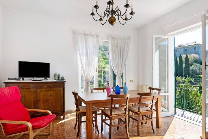 Gîte pour 7 personnes, avec jardin à Leivi