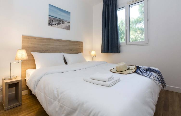Gîte pour 8 personnes, avec piscine et jardin, adapté aux familles dans Moliets-Plage - 4