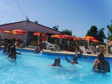 Tente pour 5 personnes, avec bassin pour enfant en Charente-Maritime