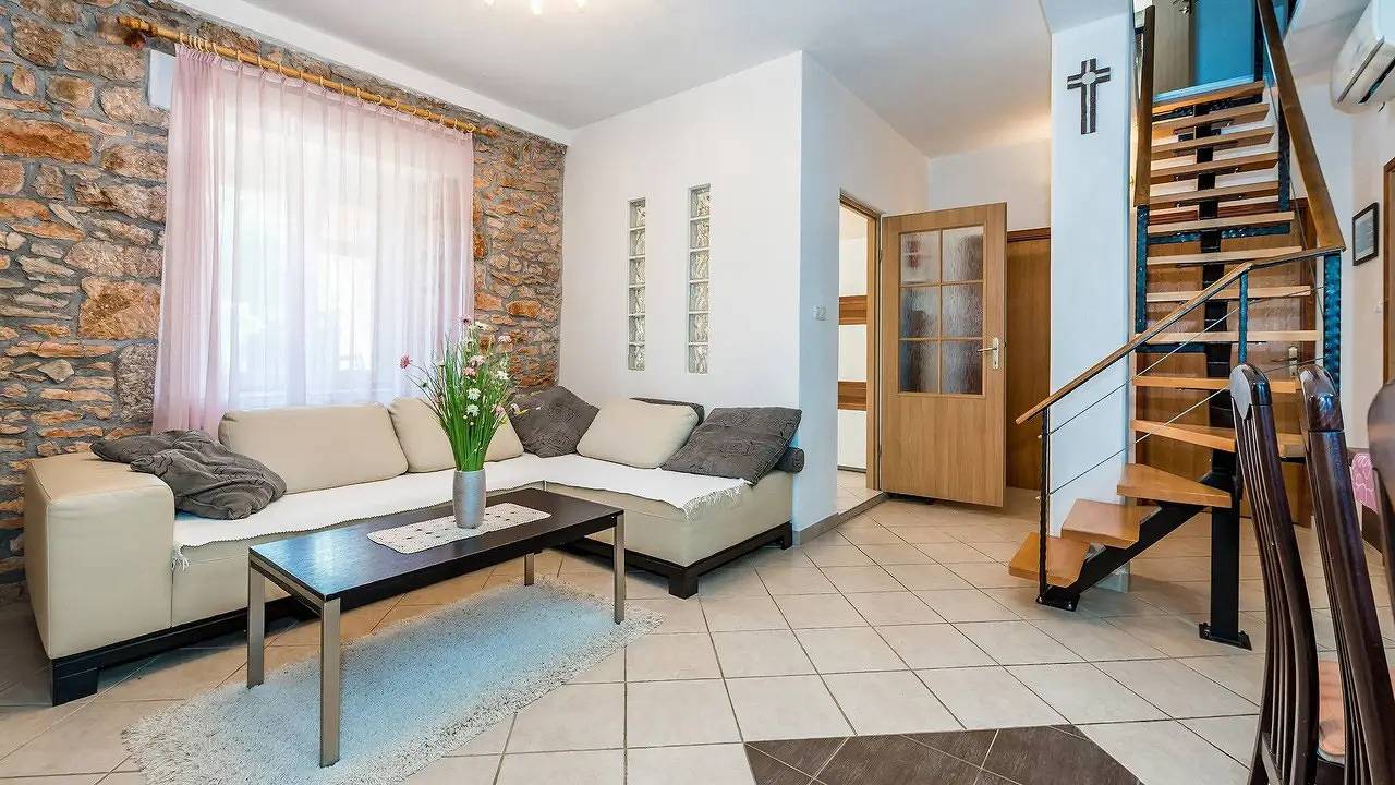 Ferienhaus für 8 Personen (110 m²) in Bogatić in Dalmatinisches Zagora