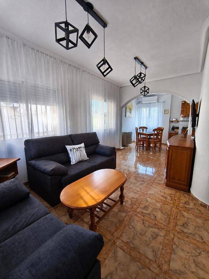 Ferienhaus für 4 Personen, mit Pool und Garten - 1
