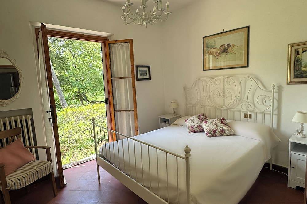 In the greenery and silence in Rufina, Florenz Provinz