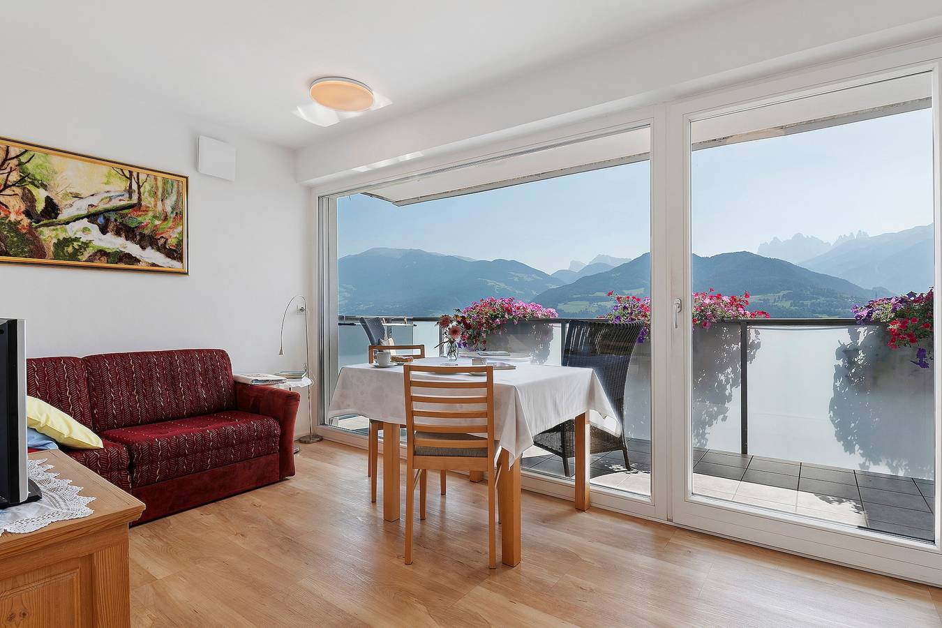 Ganze Wohnung, Apartment „Wiesenrain Bergblick“ mit Bergblick, Garten & Wlan in Feldthurns, Dolomiti Superski