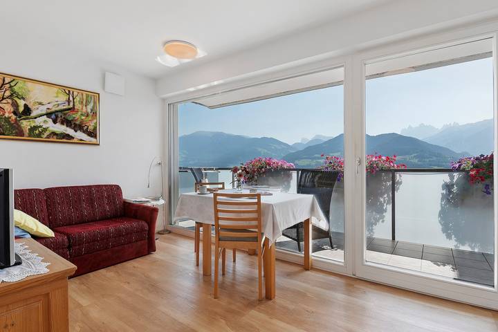 Ferienwohnung für 2 Personen, mit Balkon und Garten