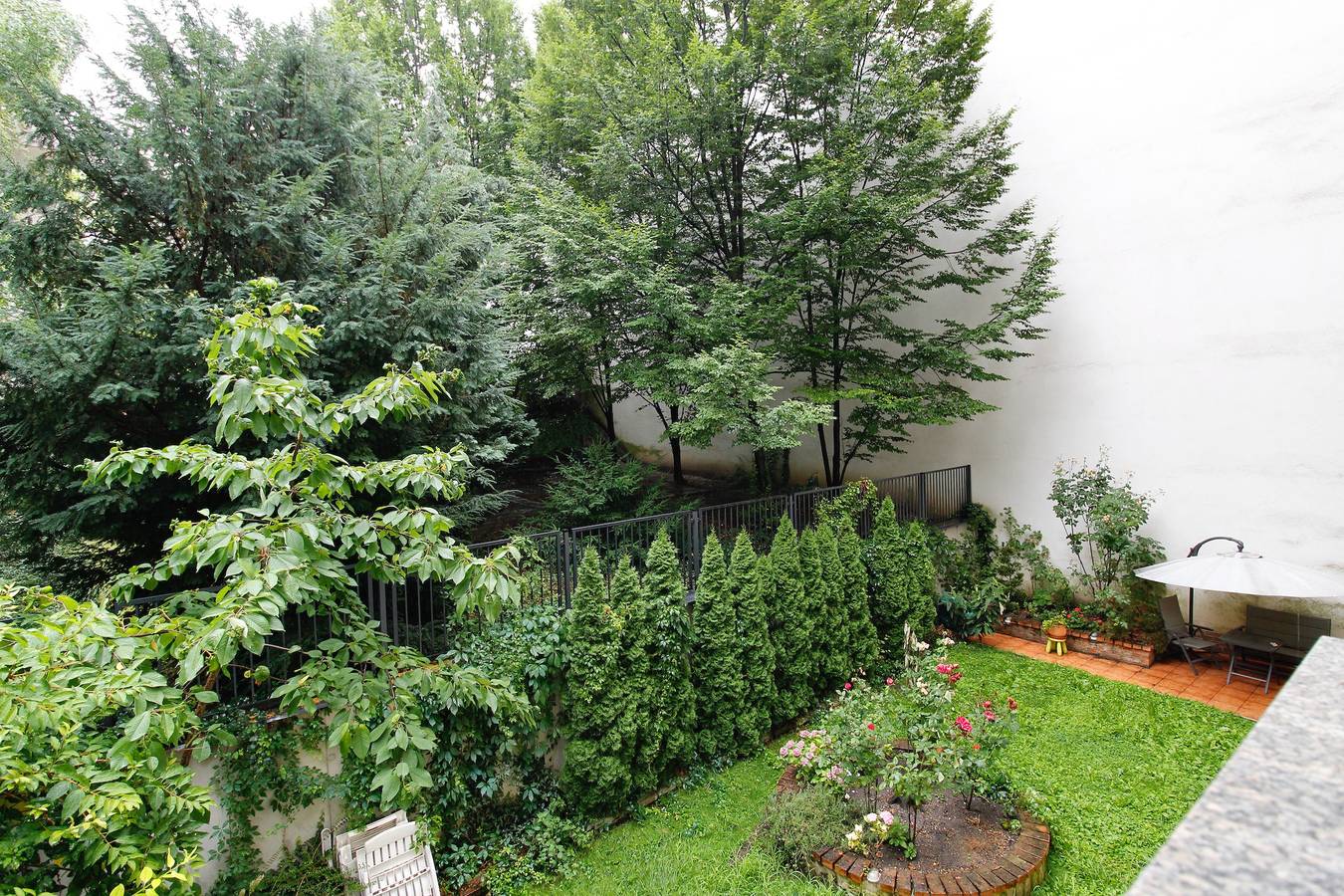 Hel lejlighed, Stylish 1Br in Central Vienna – Sleeps 4, Garden View, King Bed & Full Kitchen in København Indre By, Wien