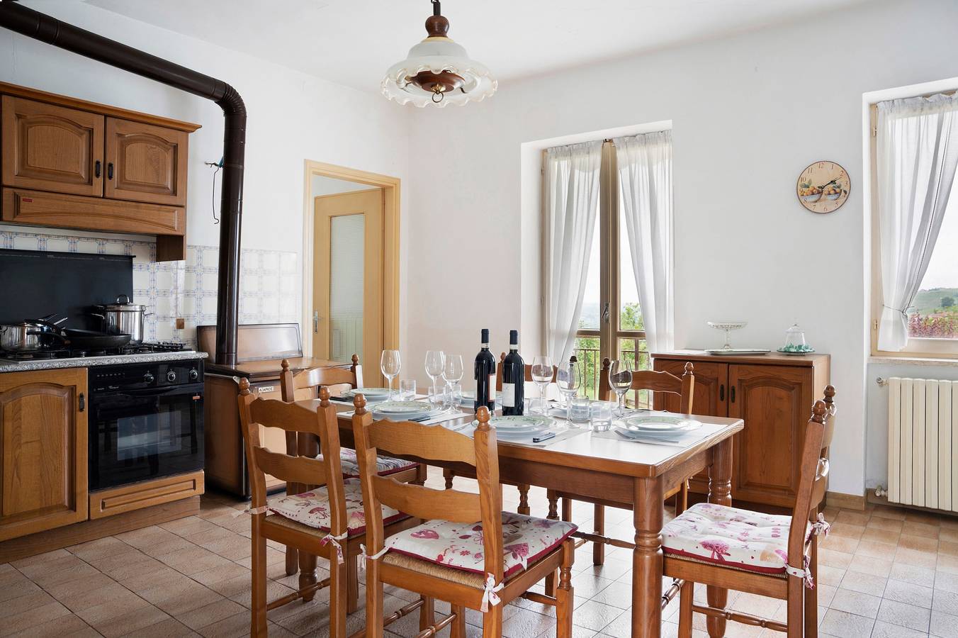 Ferienhaus 'Casa Pianezzo Dogliani' mit Bergblick, privatem Pool und Wlan in Dogliani, Langhe