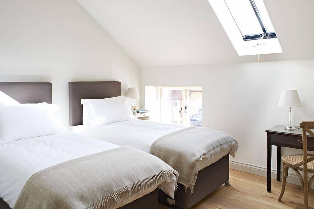 Entire apartment, The Stable at Manor Farm Courtyard Cottages in Berkshire